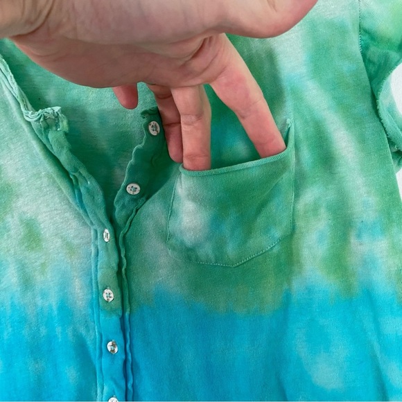 Free People Tie Dye Henley Tee Womens Size Small Pocket Short Sleeve FP Beach - Picture 5 of 10